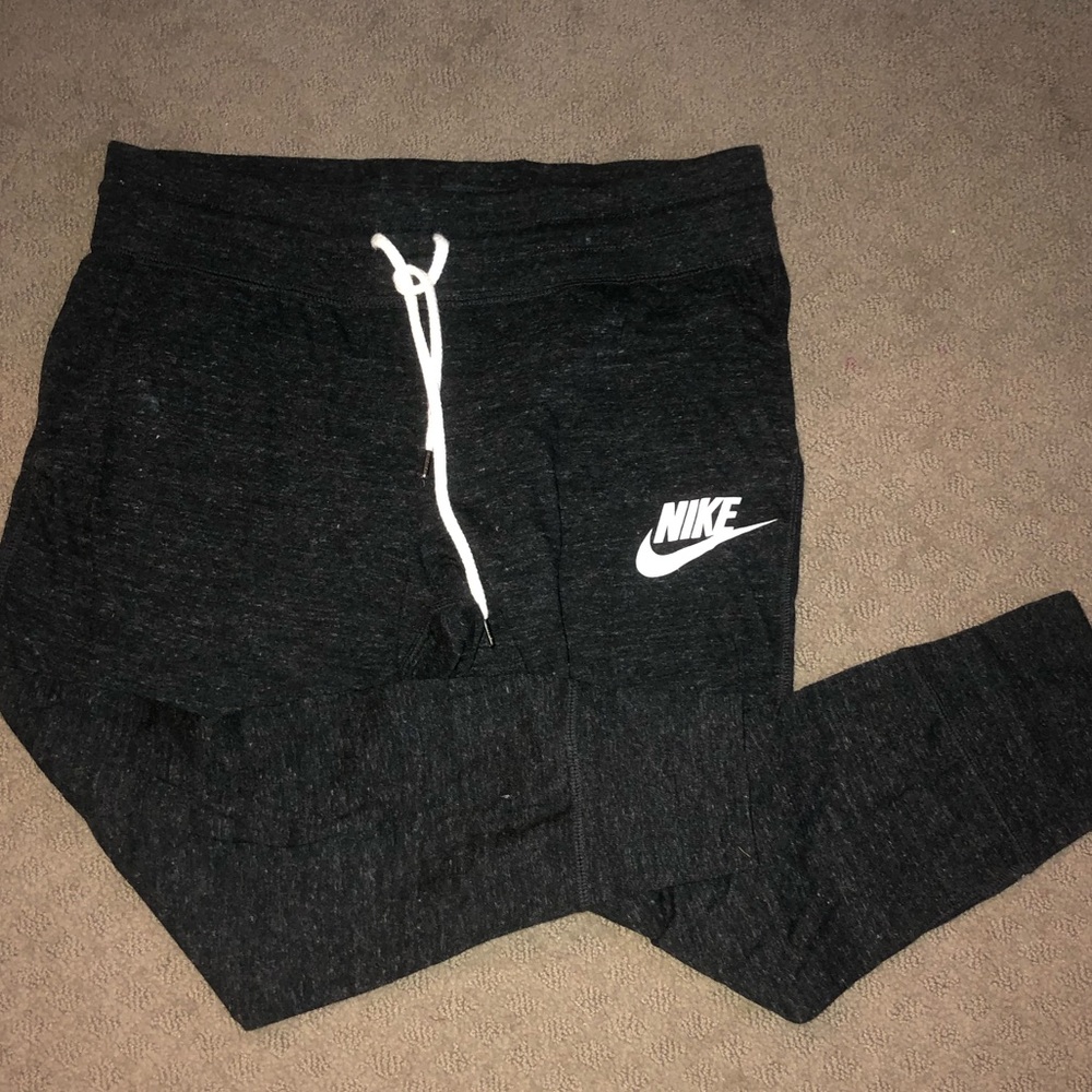 Heathered black nike joggers